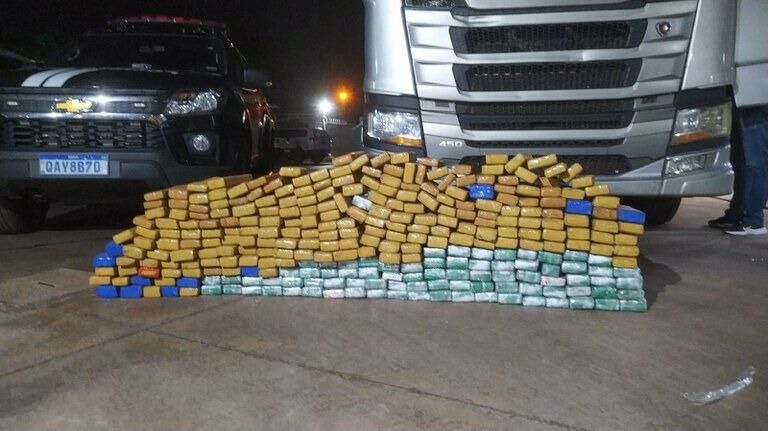 Imagem de compartilhamento para o artigo Carreta carregada com drogas é apreendida em Três Lagoas da MS Todo dia